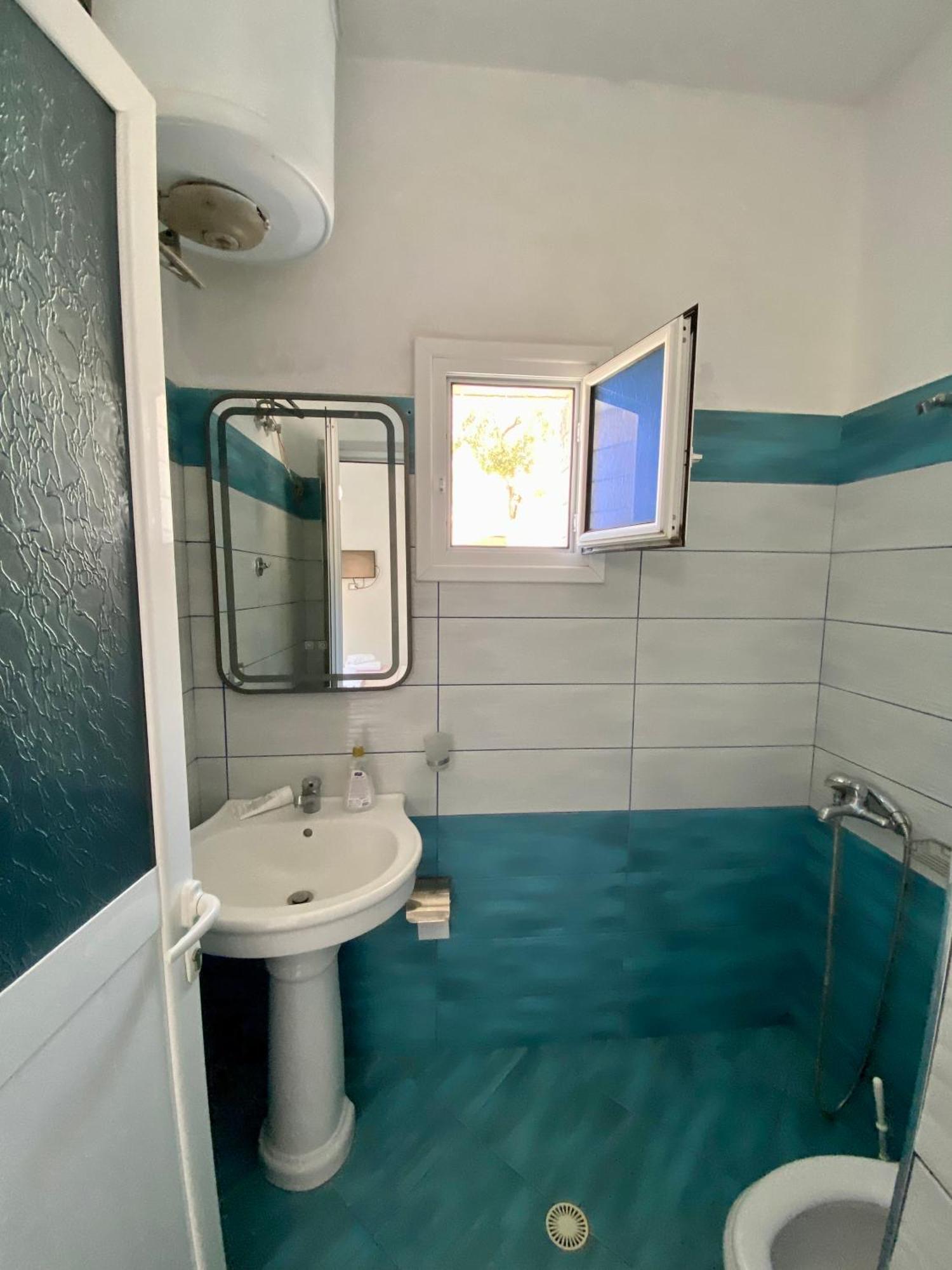 Ksamil Guest House Dea エクステリア 写真
